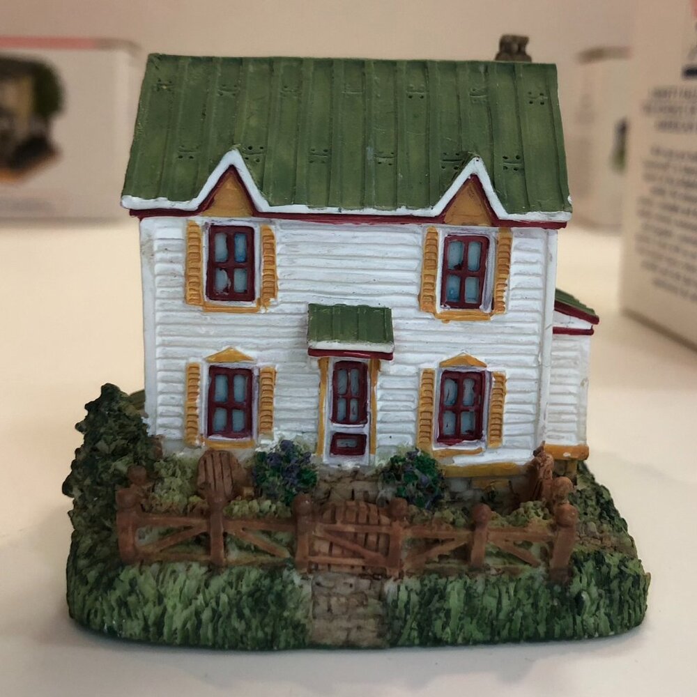 The Henshaw House 1999 Liberty Falls Collection AH181 with Original Box - Picture 4 of 16